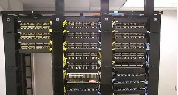 弱电工程数据中心计算机房内布线